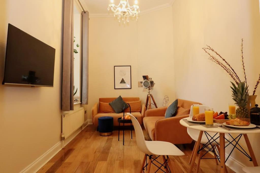 Seagulls Nest- Stylish 1 Bed Seafront Apartment Гастингс Экстерьер фото